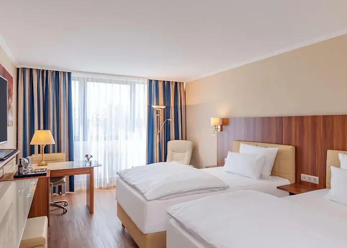 Hotel Nh 4*