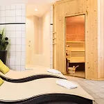 Hotel Nh 4*